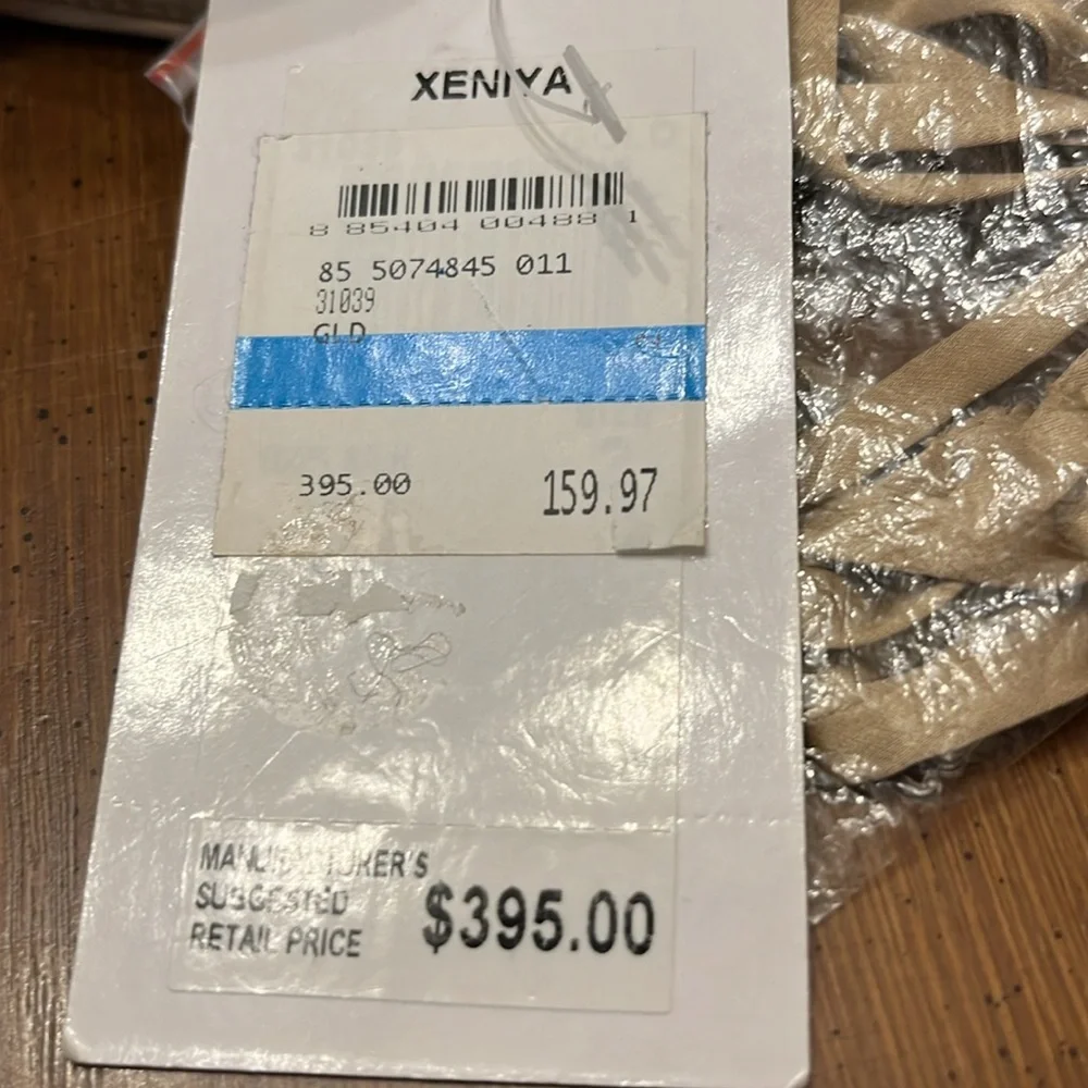 COPY - Gold Glamour Prom Dress with Elegant Design - Picture 5 of 16